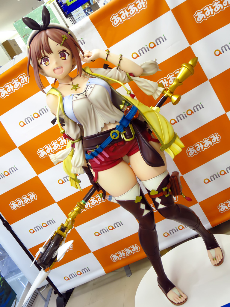 ライザのアトリエ 《ライザリン・シュタウト》 等身大フィギュア