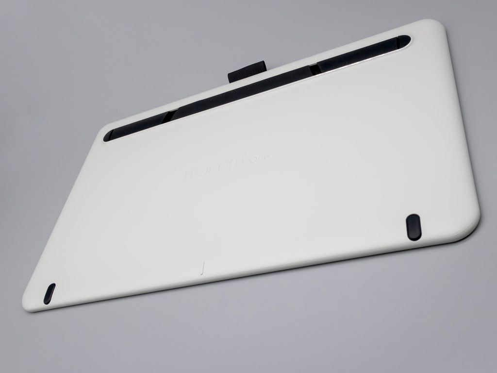 Wacom one13液晶ペンタブレット本体 箱無し レビュー】Wacom Oneを買ったのでペン性能などを徹底チェック