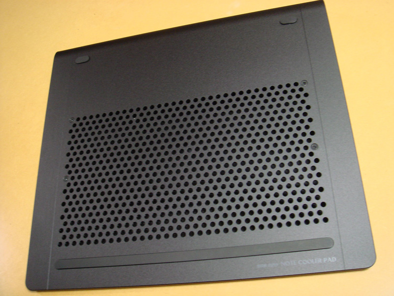 サンワサプライ ノート用クーラーパッド TK-CLN7U