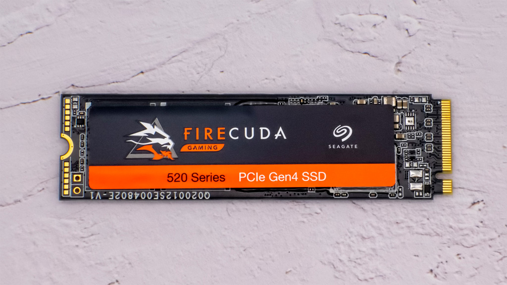Seagate製の爆速SSD「FireCuda 520」レビュー。高耐久TBWで動画編集も
