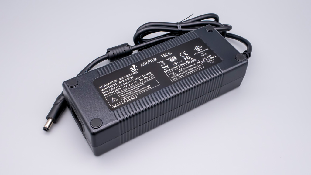 Adapter Technology STD-12090