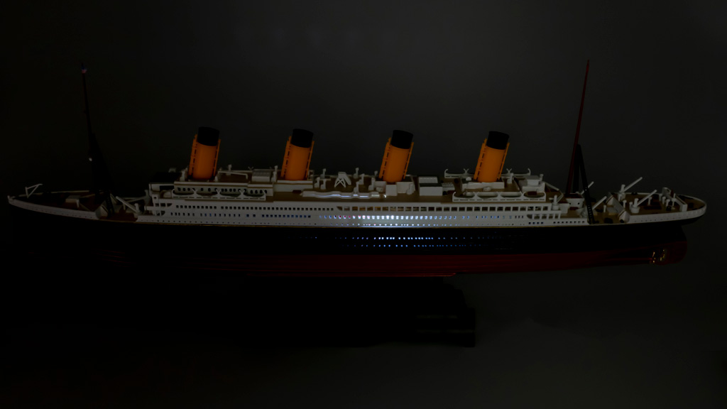 タイタニック 船舶プラモデル テープLED 童友社