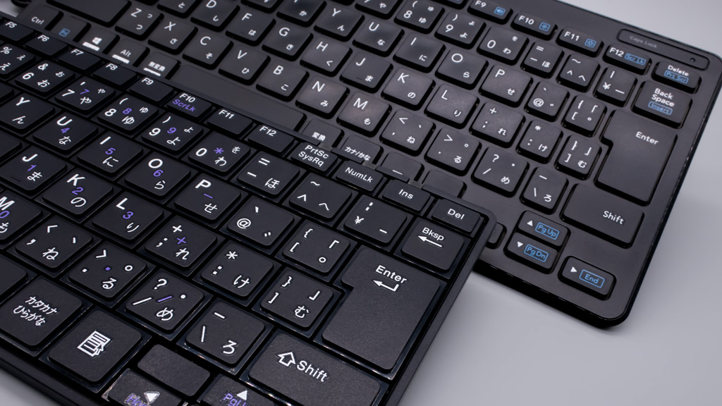 サンワサプライ製の「テンキーレス 静音スリムキーボード」を
