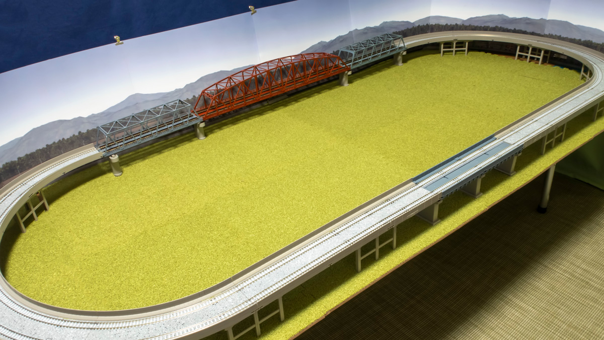 Nゲージ鉄道模型のお座敷レイアウト用のテーブル幅を拡張