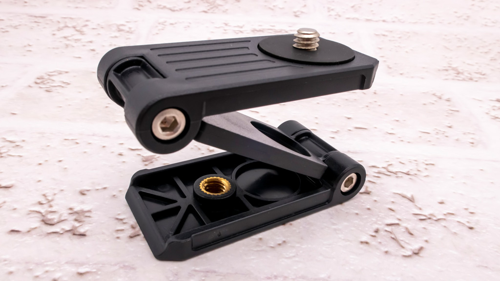 超ローアングル撮影 Z型雲台三脚