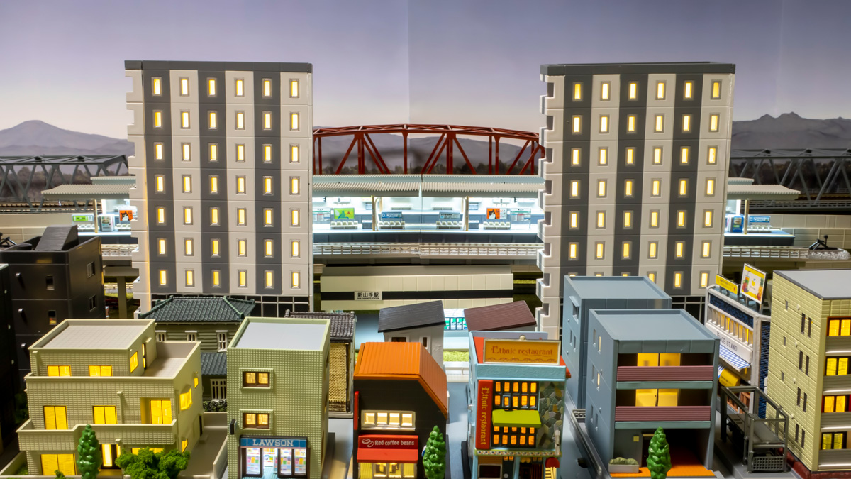 Nゲージ】薄型ビル（ホテル）のストラクチャー（ジオラマ）を購入