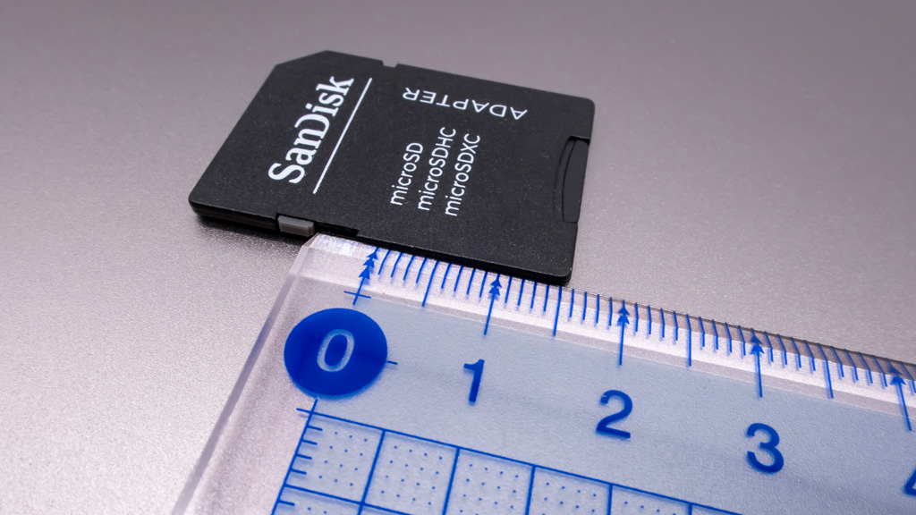 Lenovo ThinkBook14 Gen5 SDカードスロット