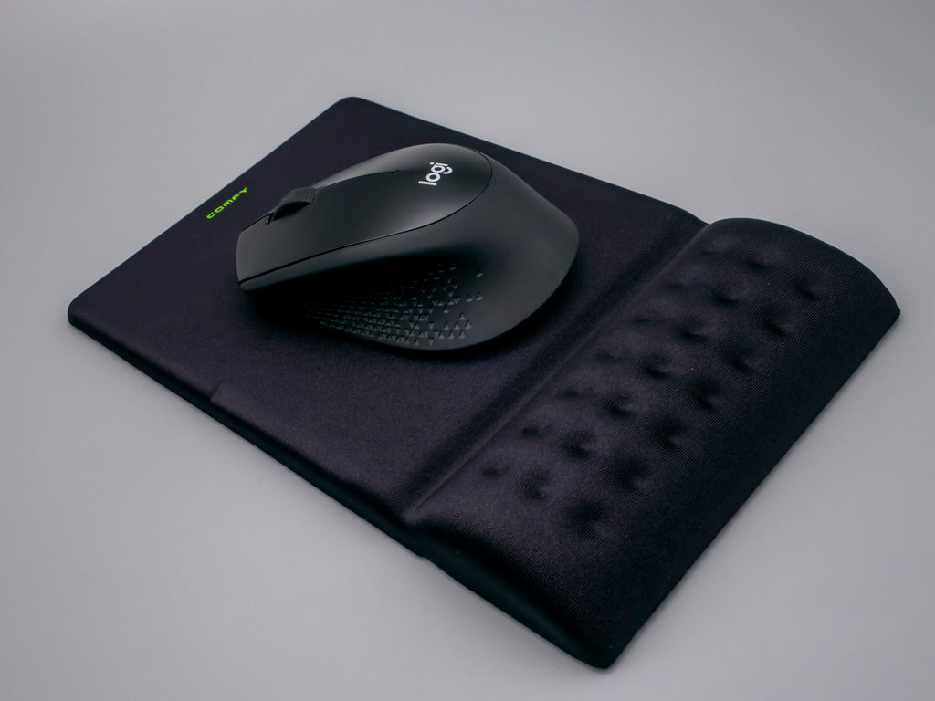 ELECOM COMFY リストレスト付マウスパッド