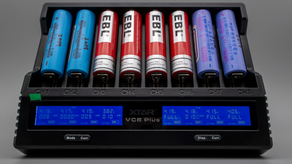 XTAR VC8 Plus 18650リチウムイオン電池 充電器