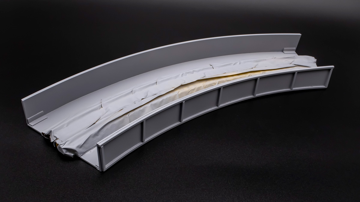 HOゲージの高架橋をプラ板で制作して塗装とバラスト散布