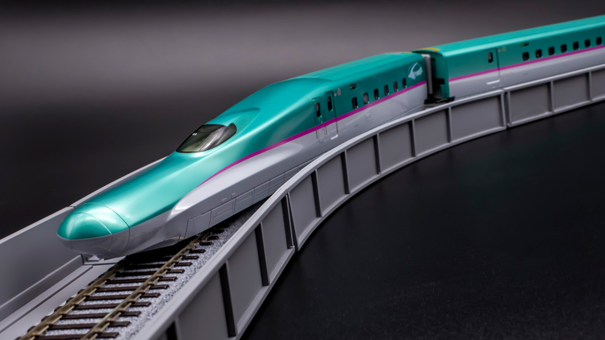 HOゲージの高架橋をプラ板で制作して塗装とバラスト散布