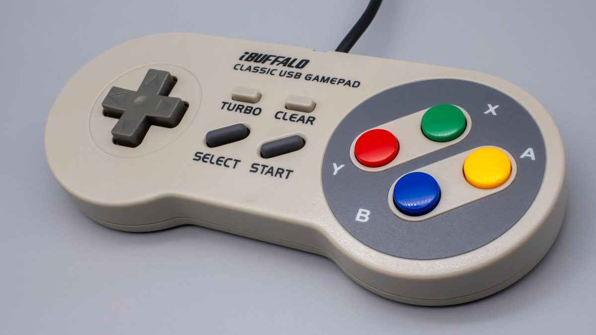 スーファミコントローラー風のレトロ調USBゲームパッドを買い増し