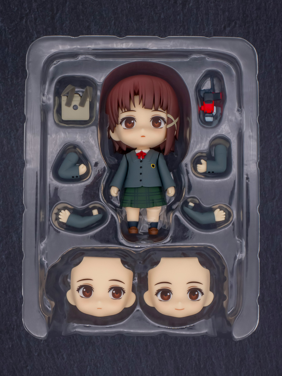 特典　正規品　ねんどろいど lain 岩倉玲音 ねんどろいど 【予約商品】ねんどろいど serial experiments lain 岩倉