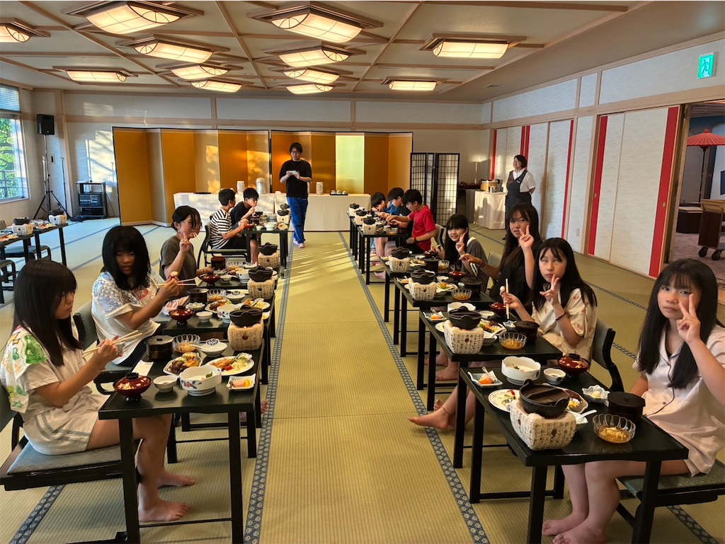 6年生 修学旅行【7/16（11）】夕飯 - 標津町立川北小学校ブログ