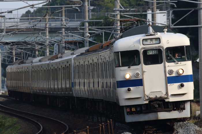 福岡撮り鉄遠征 2日目① 香椎カーブで3323Mを撮る - 川崎鶴見鉄道録