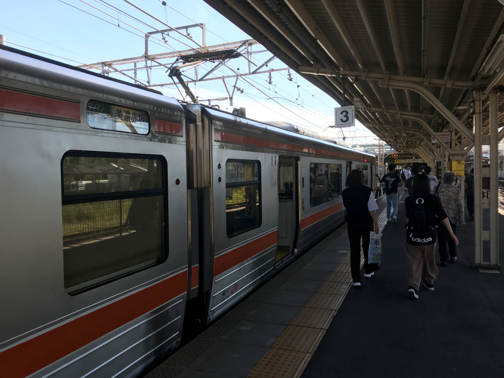赤ホキ」の出発駅 美濃赤坂駅探訪 JR東海 完乗の旅 2日目②