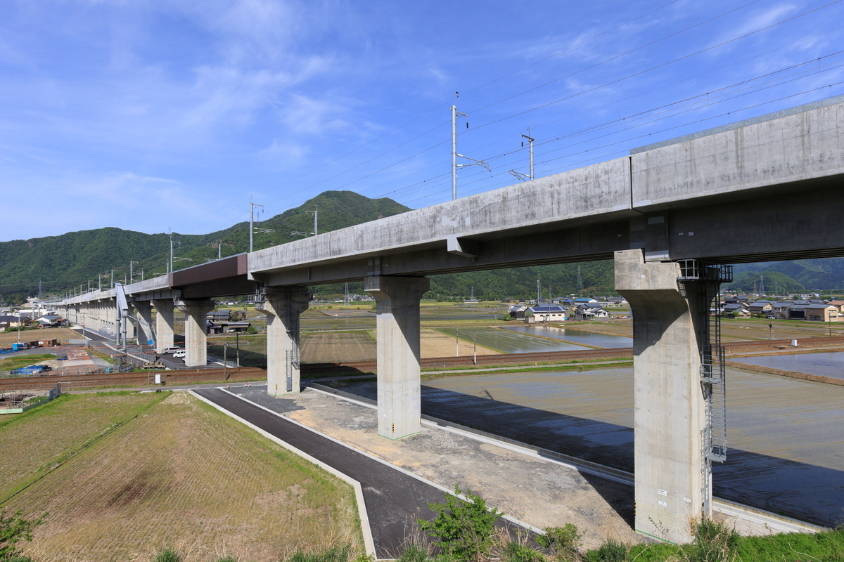 おにぎり山俯瞰で新幹線高架橋と681系を撮る 2023GW 北陸・紀州