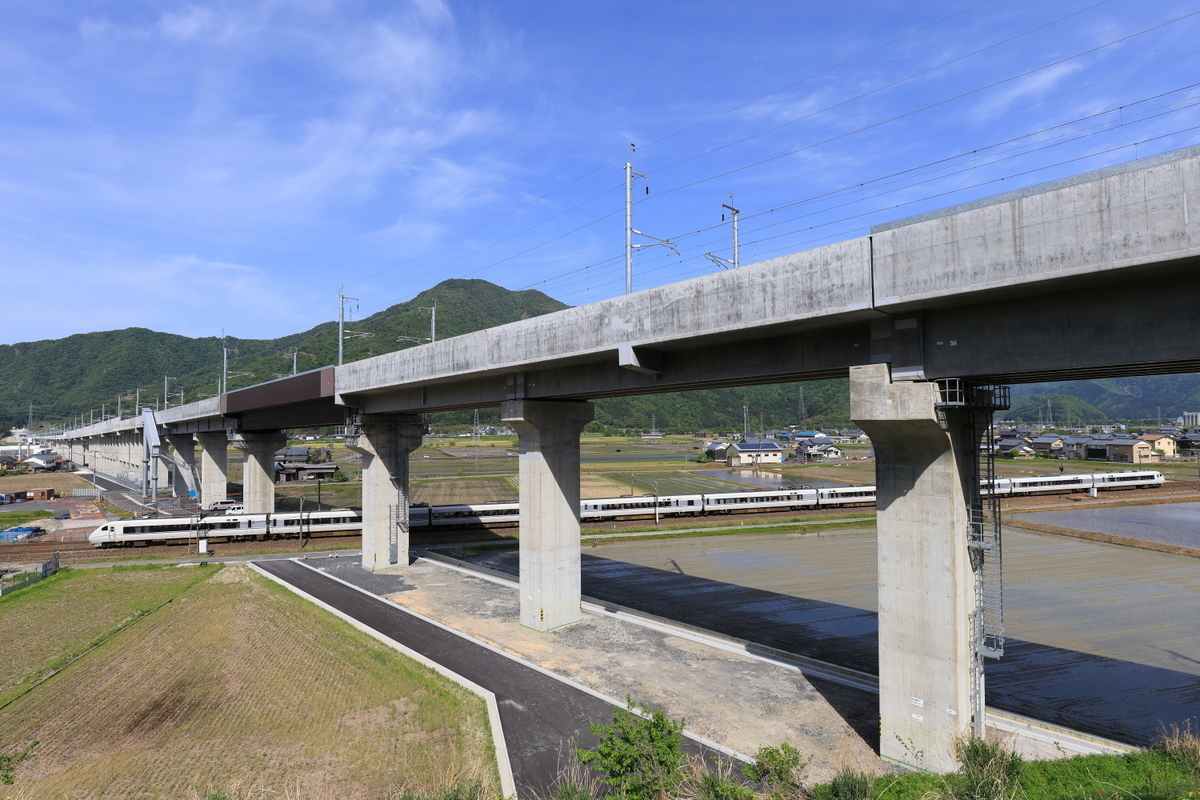 おにぎり山俯瞰で新幹線高架橋と681系を撮る 2023GW 北陸・紀州