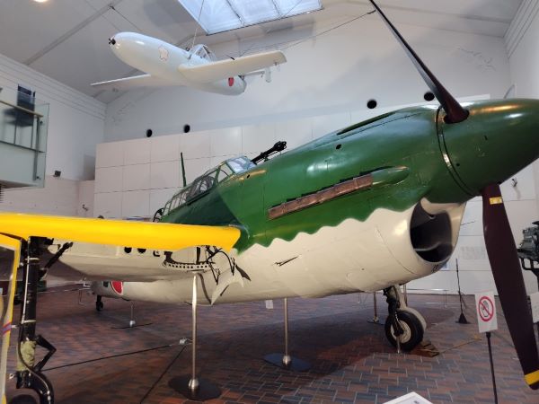 戦闘機