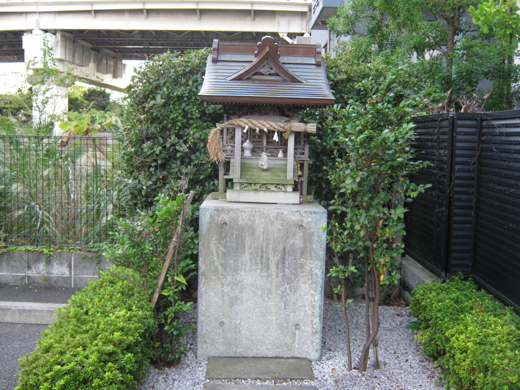 f:id:kaz-mt-wisteria:20171008233238j:plain f:id:kaz-mt-wisteria:20171008233238j:plain