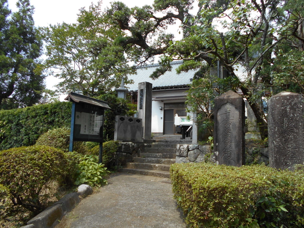 f:id:kaz-mt-wisteria:20180826001329j:plain f:id:kaz-mt-wisteria:20180826001329j:plain