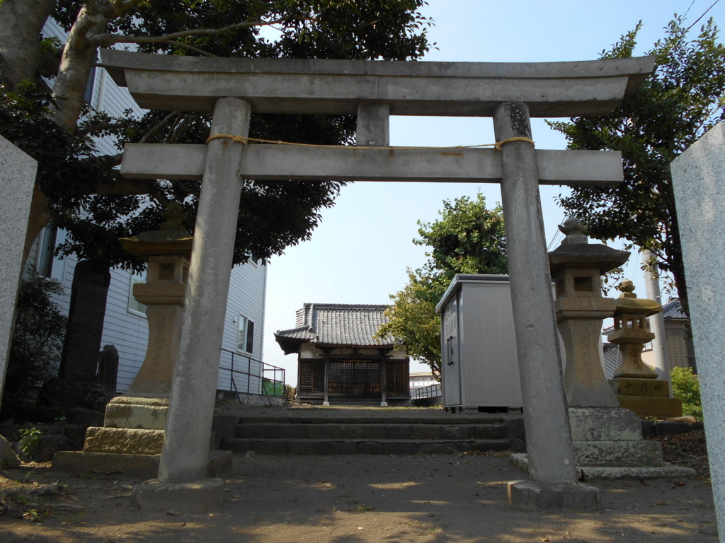 f:id:kaz-mt-wisteria:20180826010340j:plain f:id:kaz-mt-wisteria:20180826010340j:plain