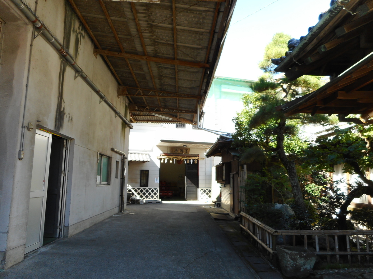 f:id:kaz-mt-wisteria:20201108163111j:plain f:id:kaz-mt-wisteria:20201108163111j:plain