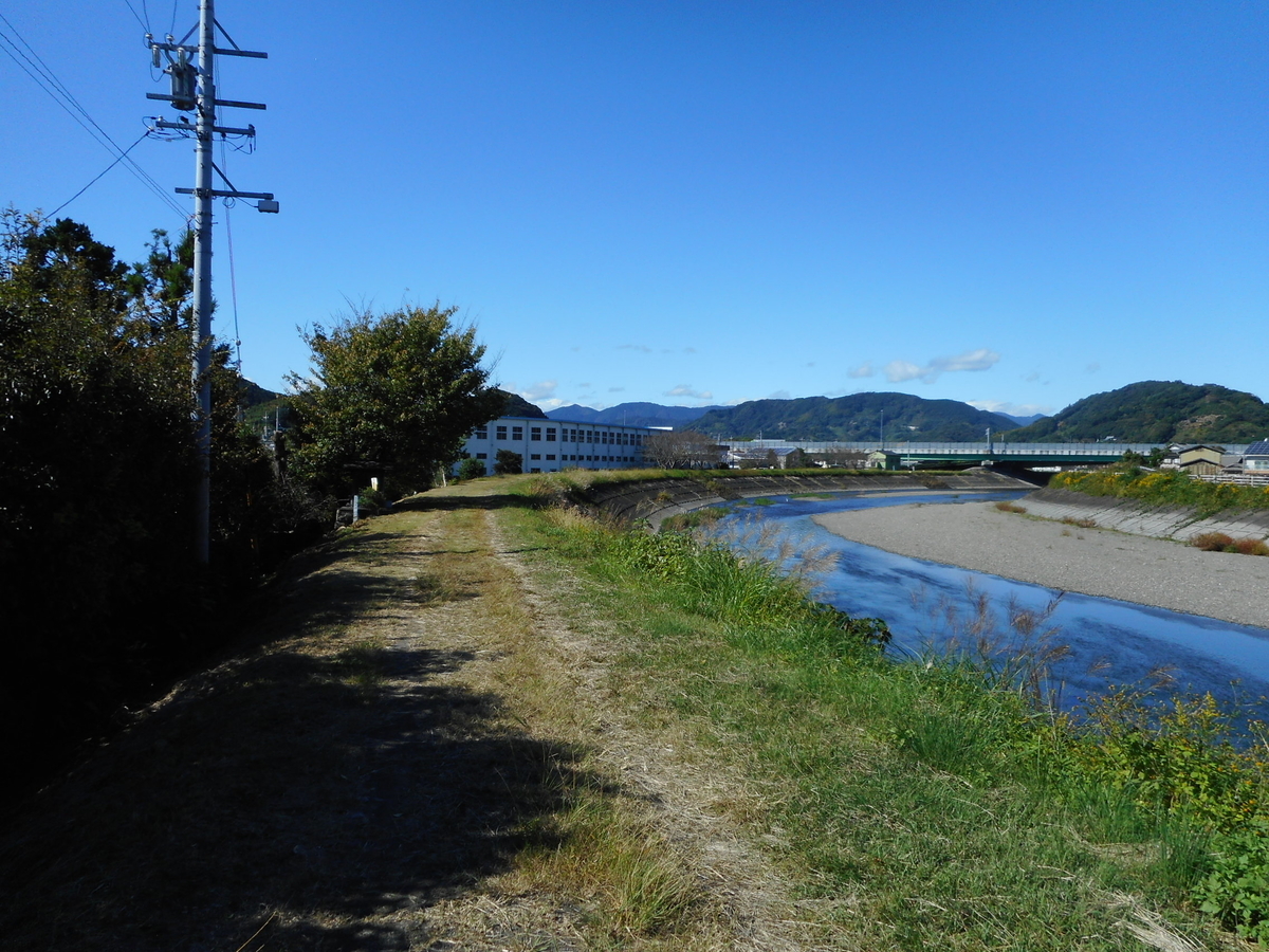 f:id:kaz-mt-wisteria:20201114220744j:plain f:id:kaz-mt-wisteria:20201114220744j:plain