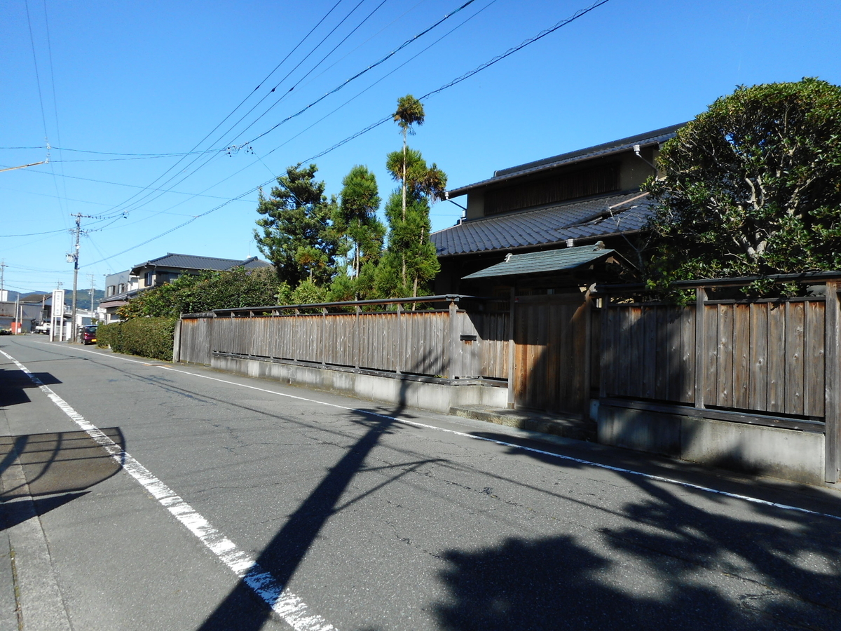 f:id:kaz-mt-wisteria:20201114235857j:plain f:id:kaz-mt-wisteria:20201114235857j:plain