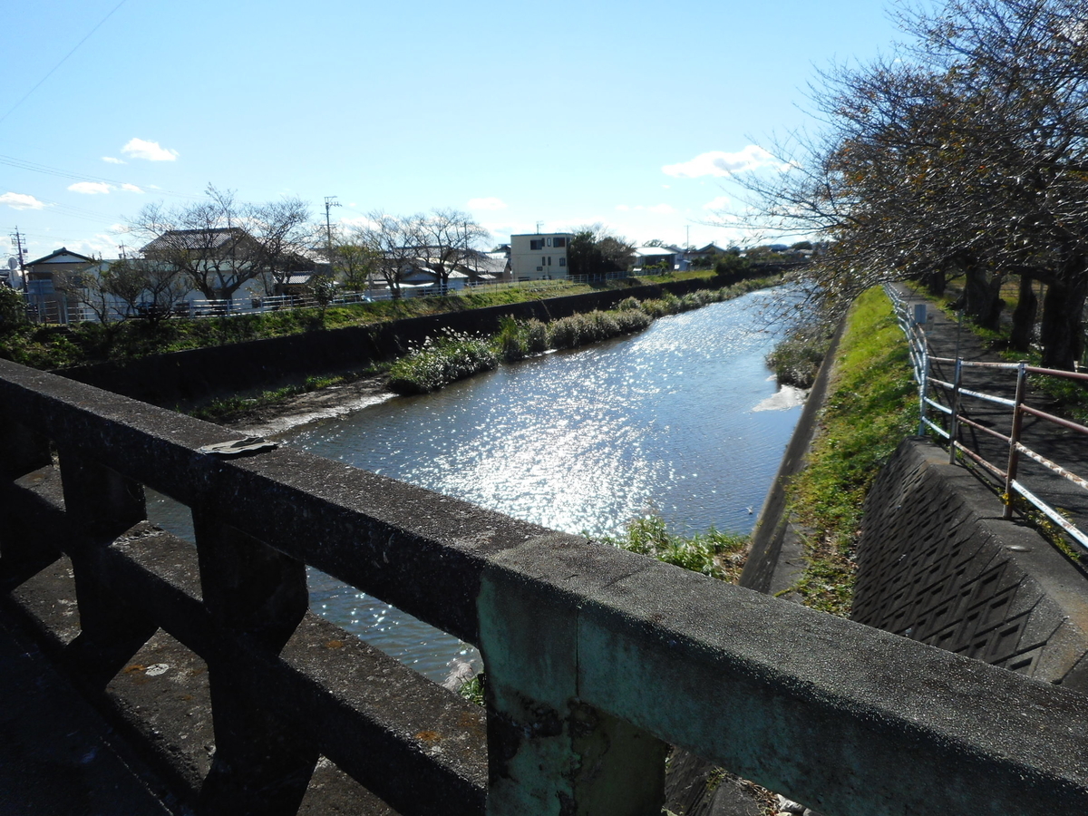 f:id:kaz-mt-wisteria:20201115000913j:plain f:id:kaz-mt-wisteria:20201115000913j:plain