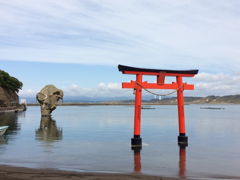 瓶子岩