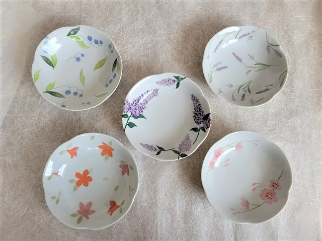 日糧製パン春のキャンペーン たち吉「北海道の花絵皿（中鉢）プレゼン