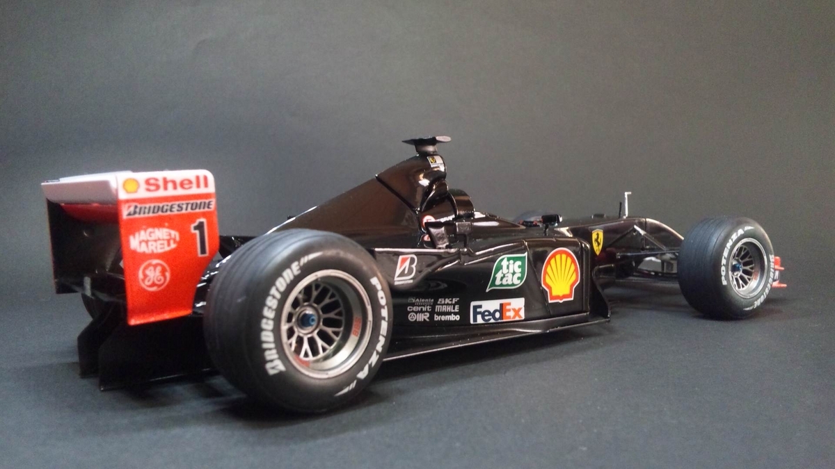 絶版 タミヤ 1/20 フェラーリ F2001 ミハエル・シューマッハ、状態良好 F-1 コレクション: フェラーリF2001（タミヤ ）シューマッハ