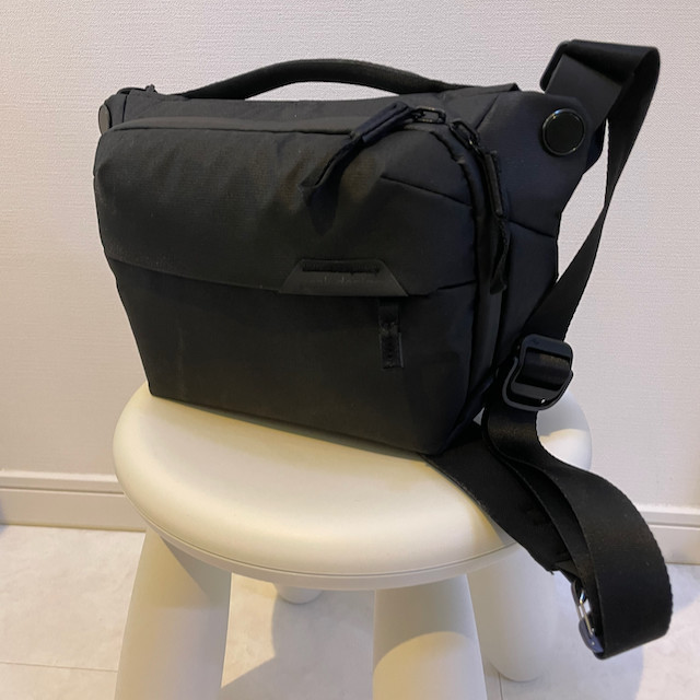 Peak Design: everyday sling 3L 使用レビュー - 双子とガジェット Peak Design: everyday sling 3L 使用レビュー - 双子とガジェット