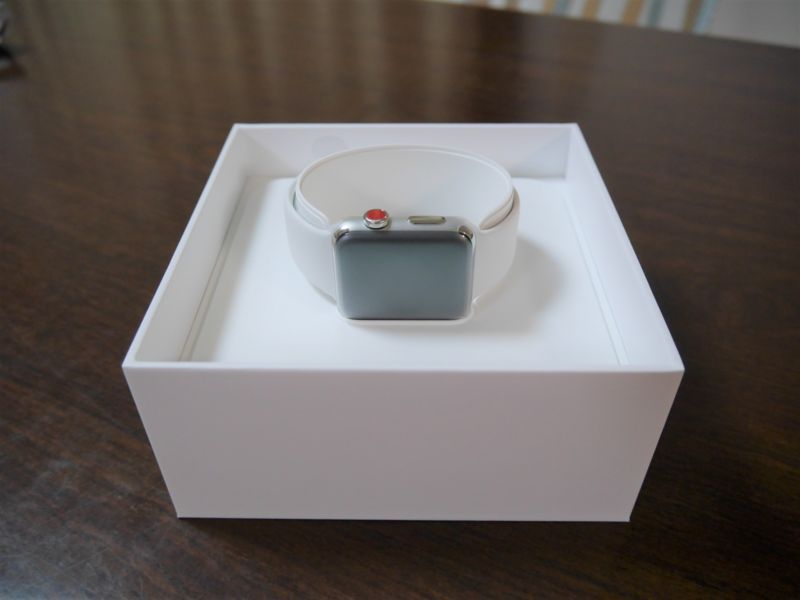 【再掲】【純正】【本体+バンド3種+箱】Apple Watch Series3 Apple Watch series3 本体 GPSモデル バンド純正換バンド付