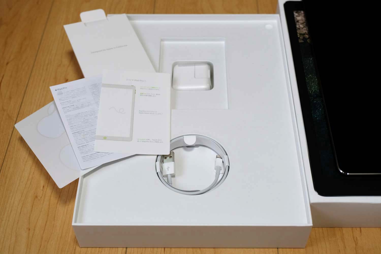 iPad Pro 12.9(第2世代)実機レビュー!大画面が美しく滑らかに!新型と旧型の違いを徹底比較! シンスペース