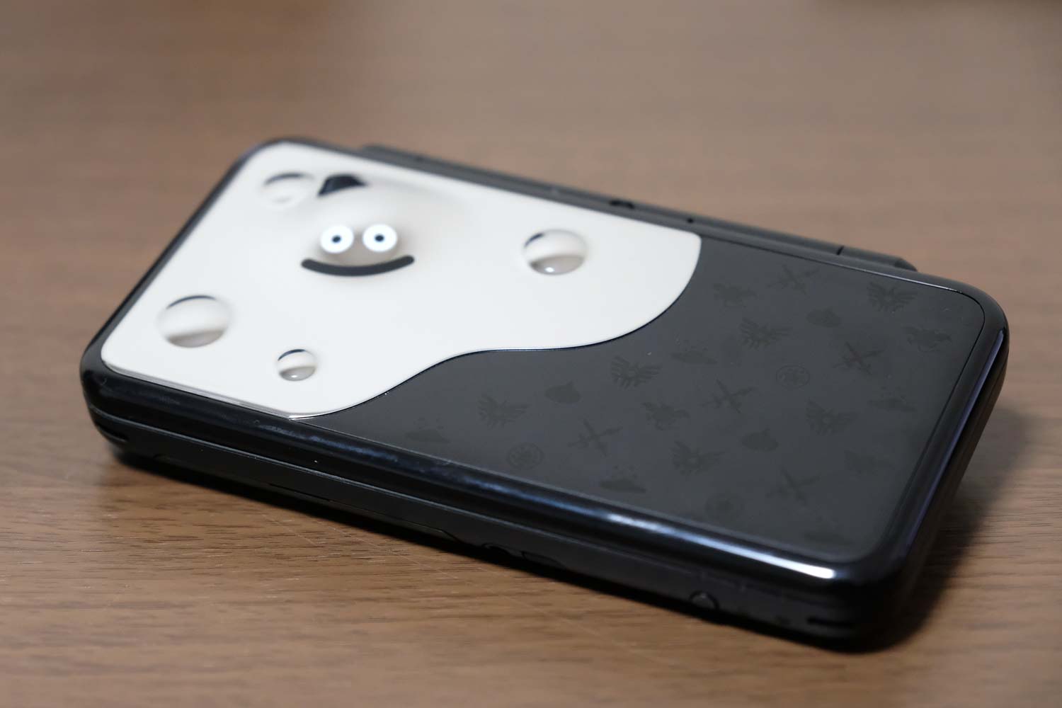 Newニンテンドー2DS LL ドラゴンクエスト はぐれメタル