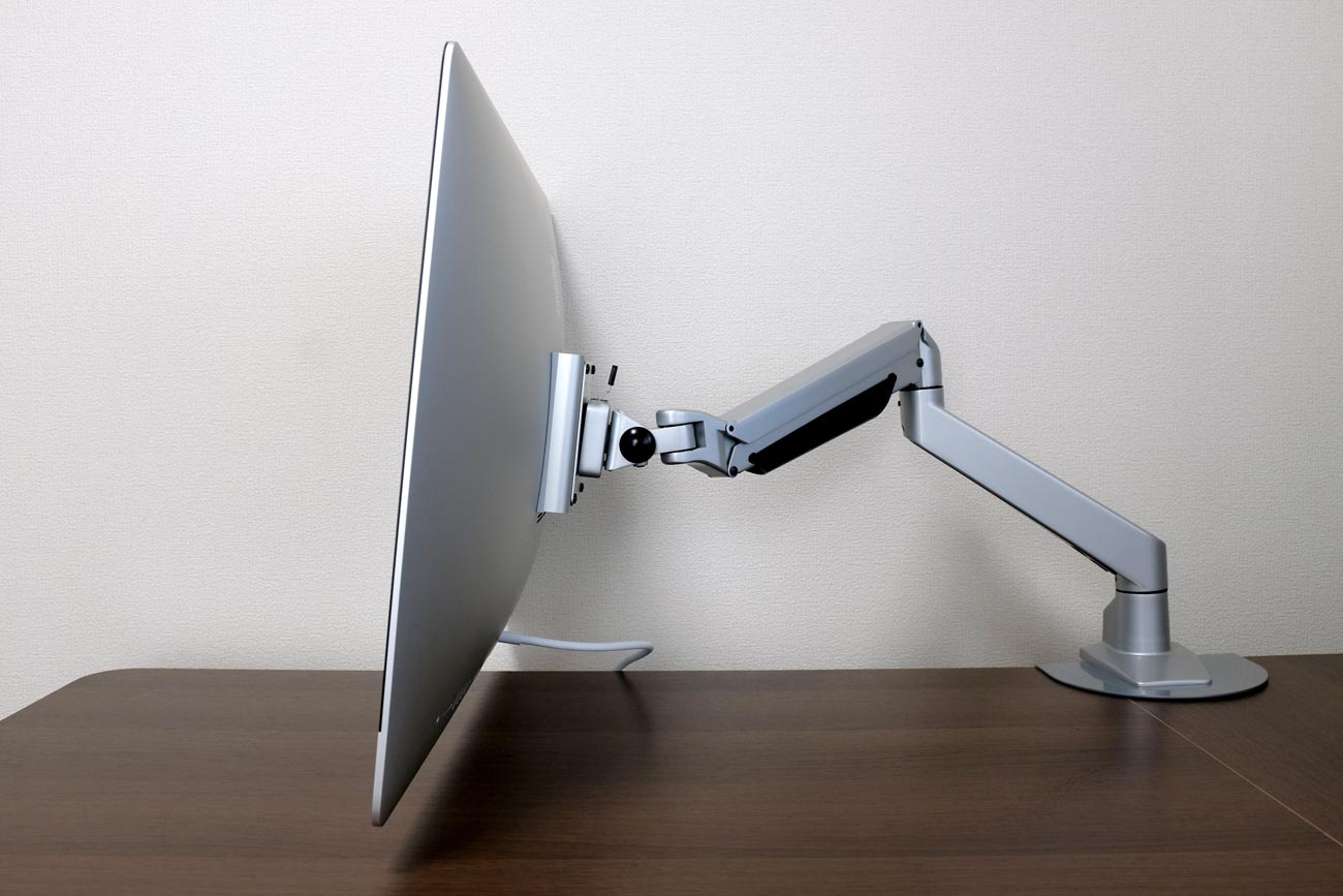 iMac 27インチはVESAモデルがおすすめ！モニターアーム仕様にして高さ調整可能に！ シンスペース