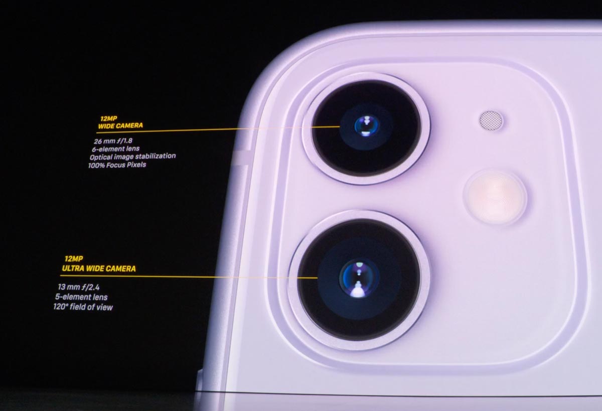 iPhone 11 デュアルカメラ