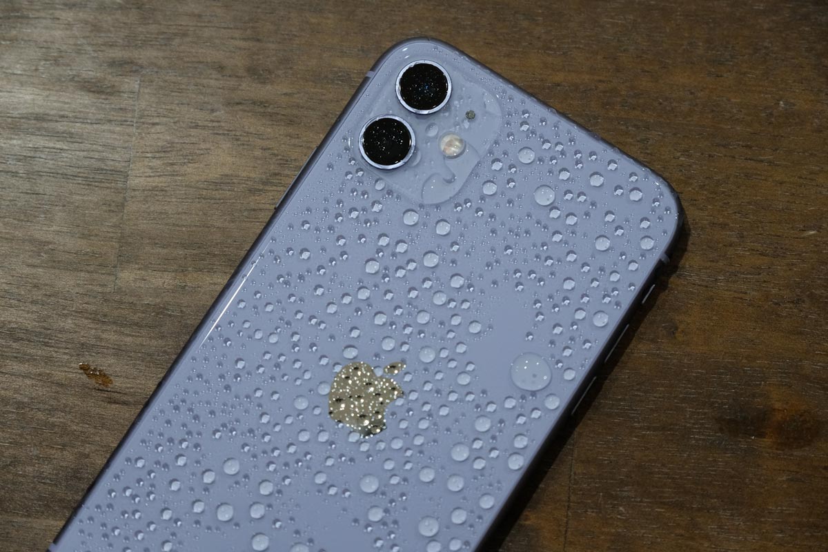 IP68等級の耐水に対応