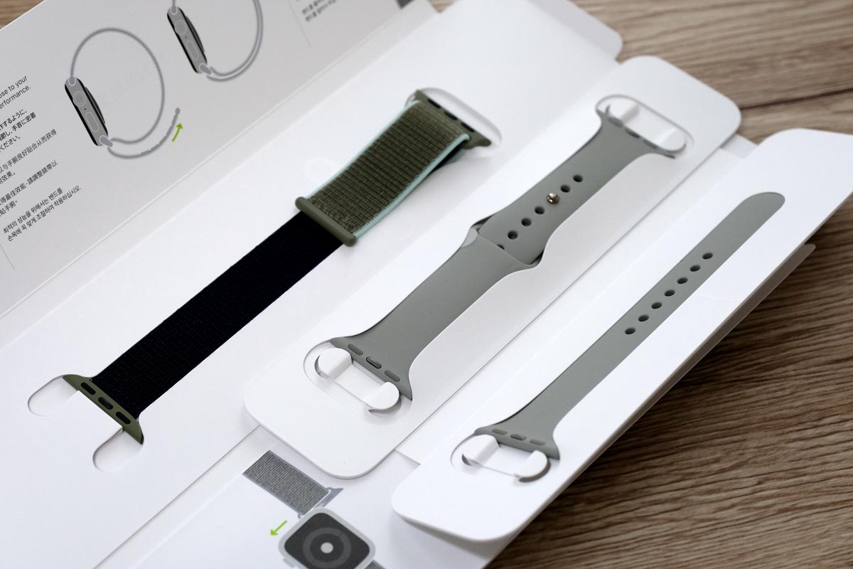 Apple Watch Edition スポーツバンドが付属