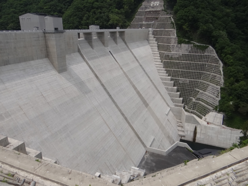 湯西川ダム(日光市)