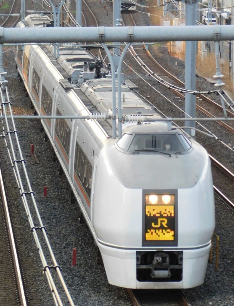 LEDヘッドマークのJRが目立つ651系 - kazuhiko19680908's blog