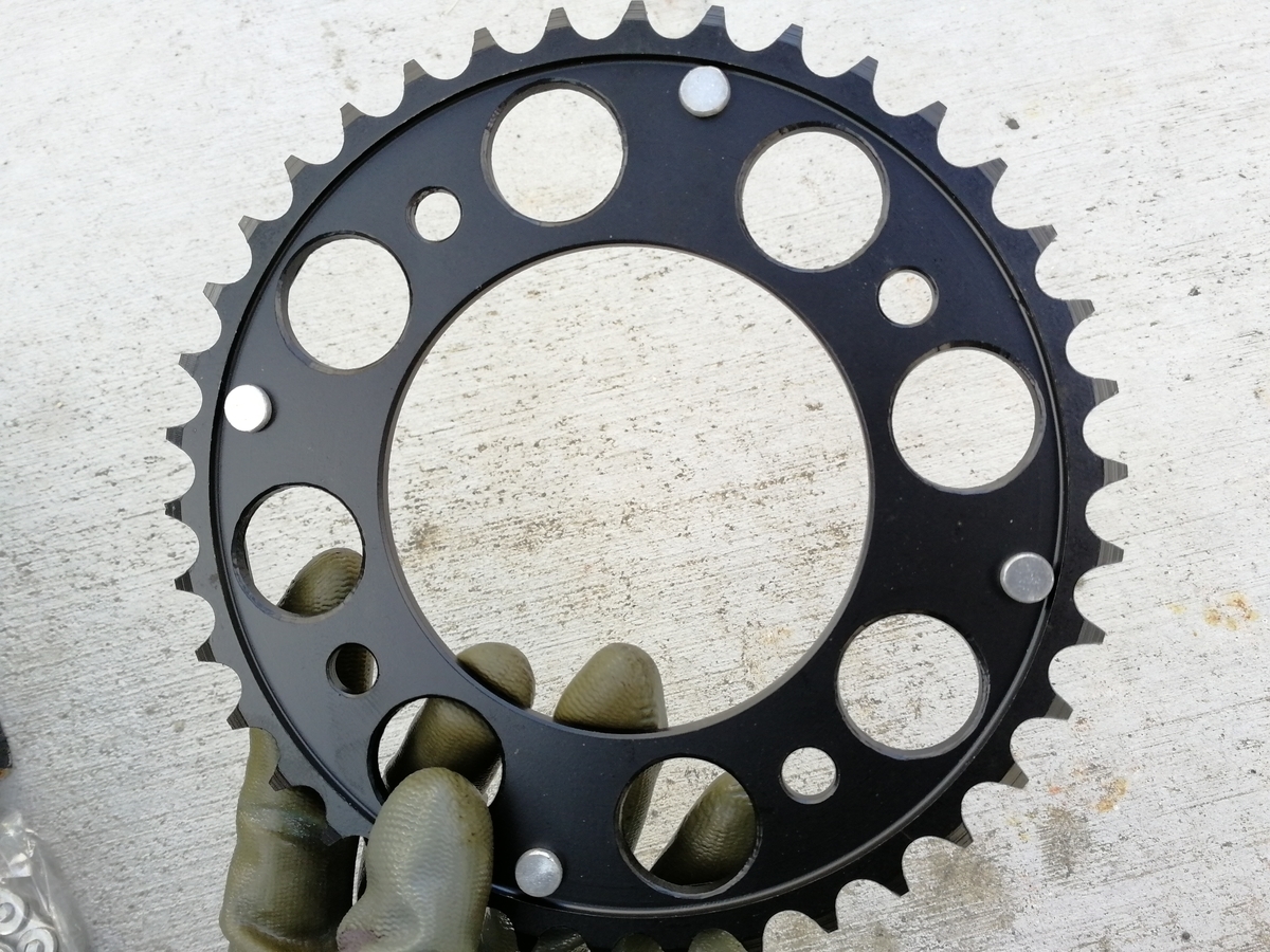 エスケープ　後輪８sスプロケット付　埼玉県引取り エスケープ 後輪8sスプロケット付 埼玉県引取り ジャイアント