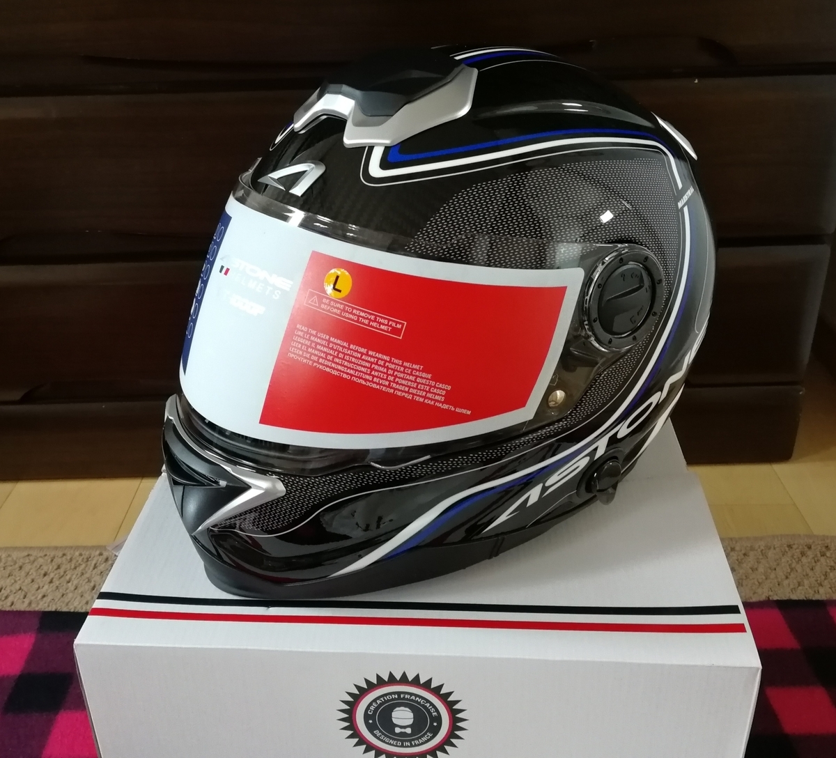 コスパ最強】ASTONEのカーボンヘルメット｢GT-1000F｣に変えたら頭痛と肩 