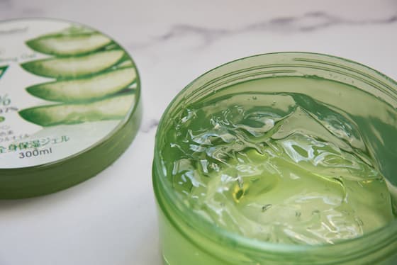 キャビテーションです。マッサージジェルをアロエジェルで代用し