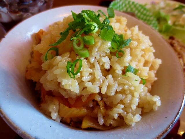 塩尻ランチ 18年2月オープン Midoricafe ミドリカフェ キムタクご飯と山賊焼き定食だぞ 珈琲とけだま