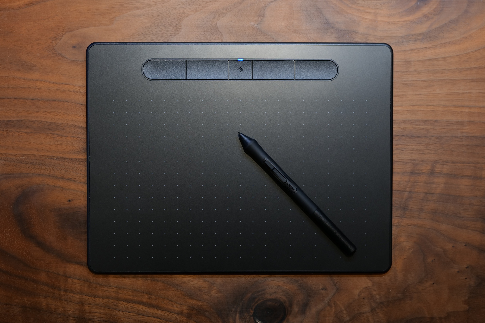 Wacom Intuos Mediumワイヤレス 黒 Wacom Intuos M Bluetooth, Black CTL6100WLK0