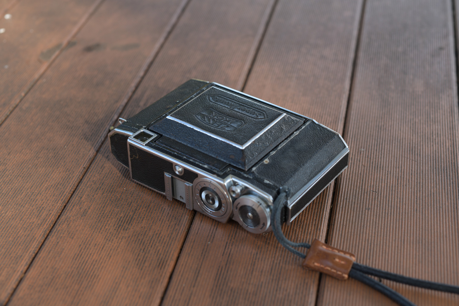 Super Ikonta 530/16 〜蛇腹な6×6カメラ〜 - 今日もカメラと。