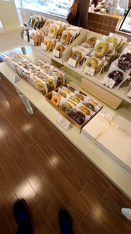 宮城県石巻グルメ情報 お土産にもオススメ 種類豊富なケーキや 焼き菓子などのスイーツが楽しめるお店 Patisserie Angelina パティスリー アンジェリーナ の 旨塩シュークリーム をご紹介 ちょいゆたblog